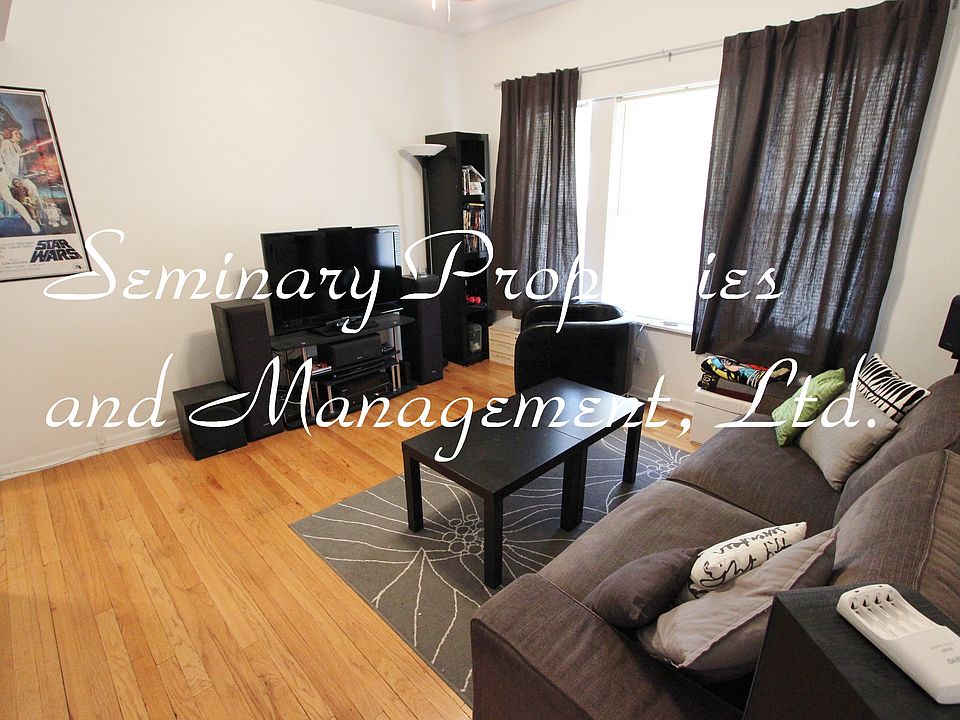 1st image of 1636 W Montrose Ave