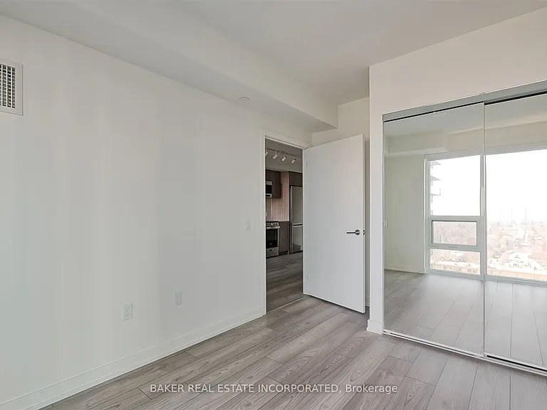 223 Redpath Ave #1111 — Photo 12