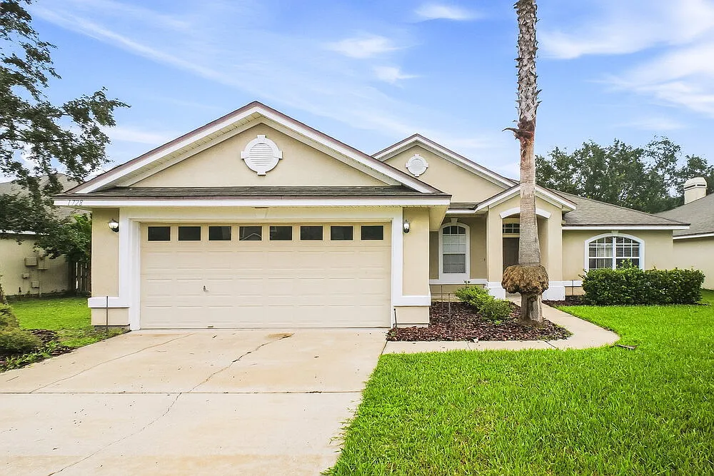 4 bed, 2.0 bath, 1954 sqft, $2,245 — Photo 1