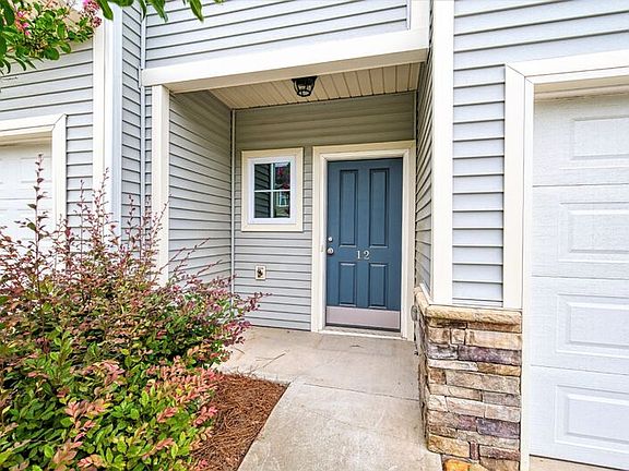 2nd image of 12 Harvest Bell Ln