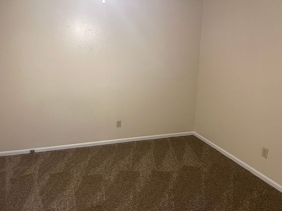 2nd image of 1101 Washington Ct APT 4