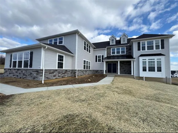 3246 Michaels School Rd #1, Upper Nazareth Township, PA 18064