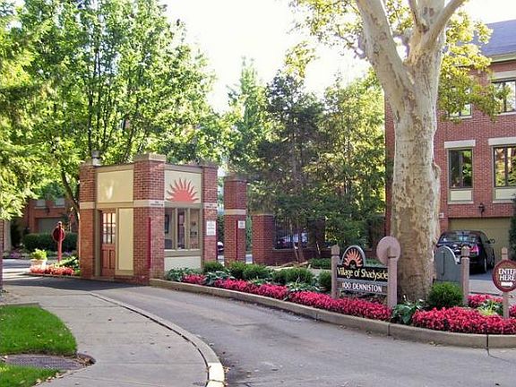 This is the entrance to The Village of Shadyside. It's a very quiet and small community with wonderful and friendly neighbors.