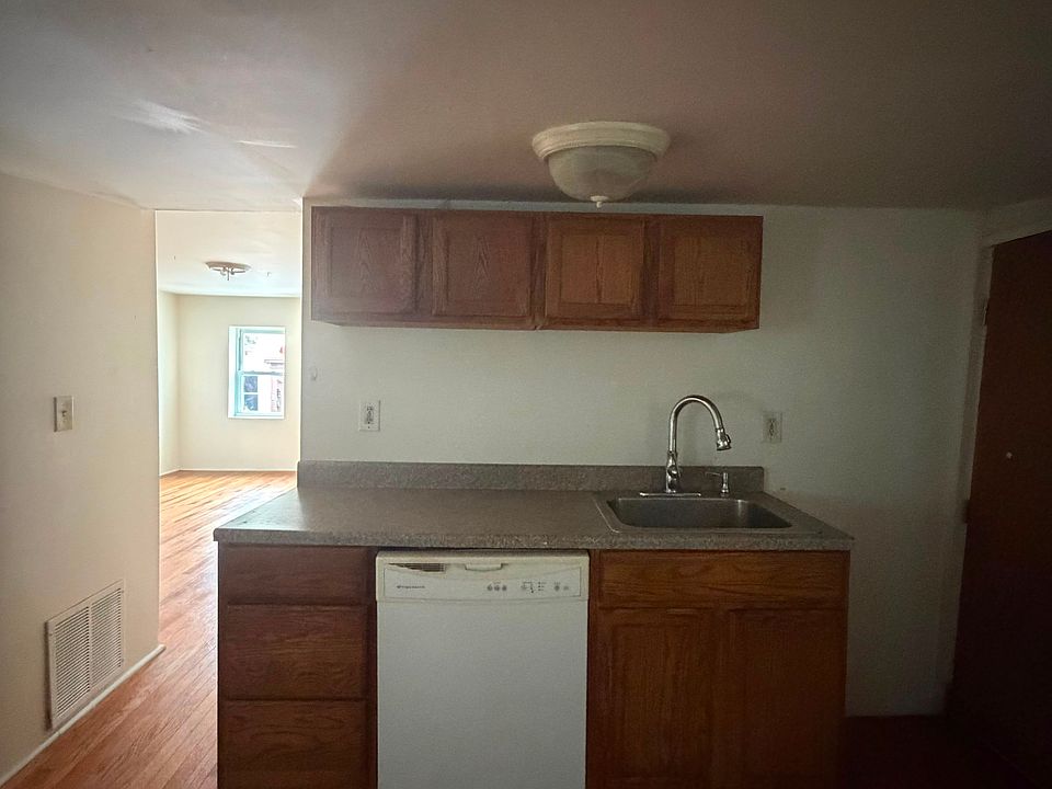 1st image of 89 Howard St Unit 2