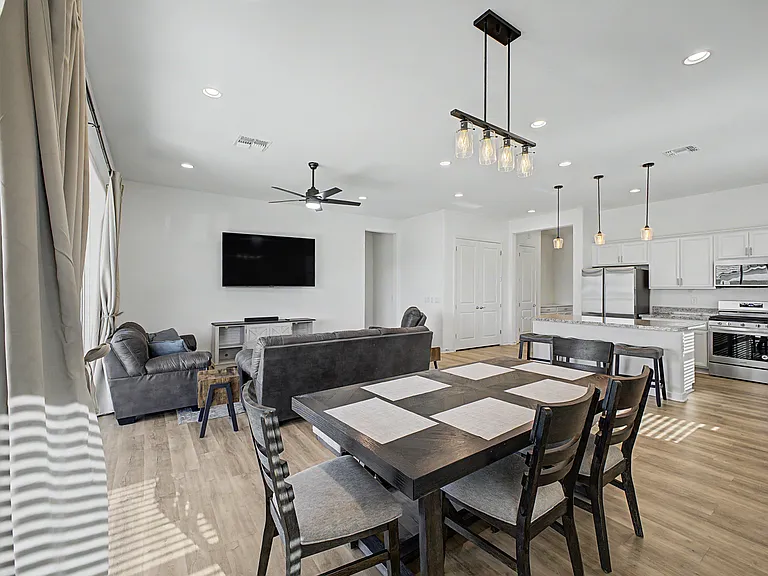 10112 E Trent Ave — Photo 11