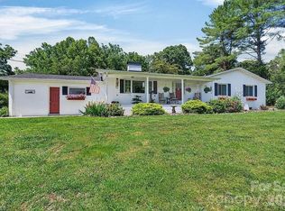 110 Dunwoody Ln, Mount Airy, NC 27030