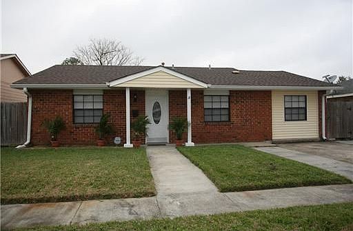 2nd image of 624 Hunterbrook Dr