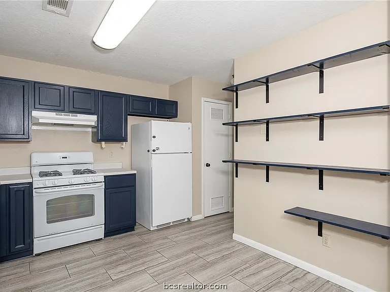 519 Chappel St — Photo 12