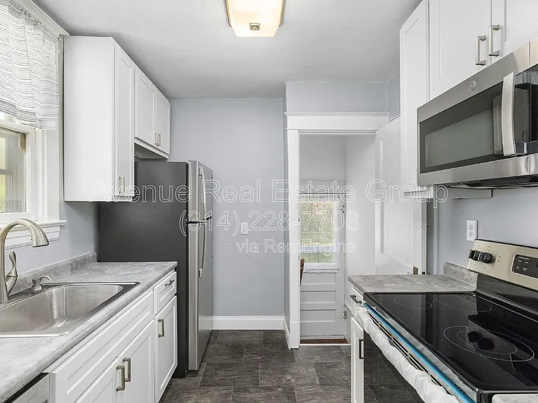 8009 Monroe Ave — Photo 21