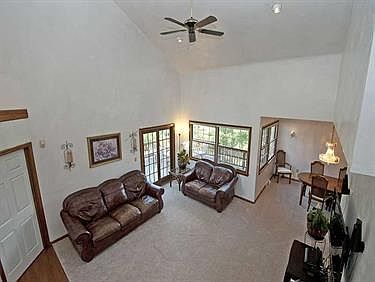 4th image of 14329 Hiland Pl
