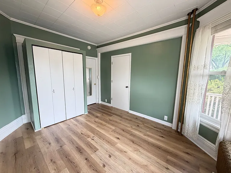 1128 Hammond Ave #1 — Photo 12