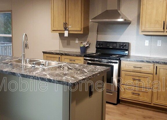 5th image of 105 S Cambridge Dr