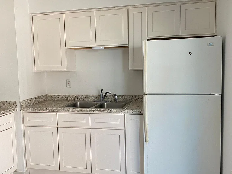 4030 S Warner St — Photo 6