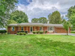 391 Twin Barns Rd, Greeneville, TN 37743