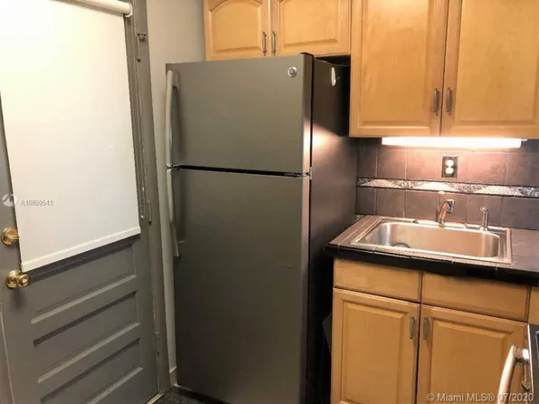 2930 Point East Dr #510, North Miami Beach, FL 33160