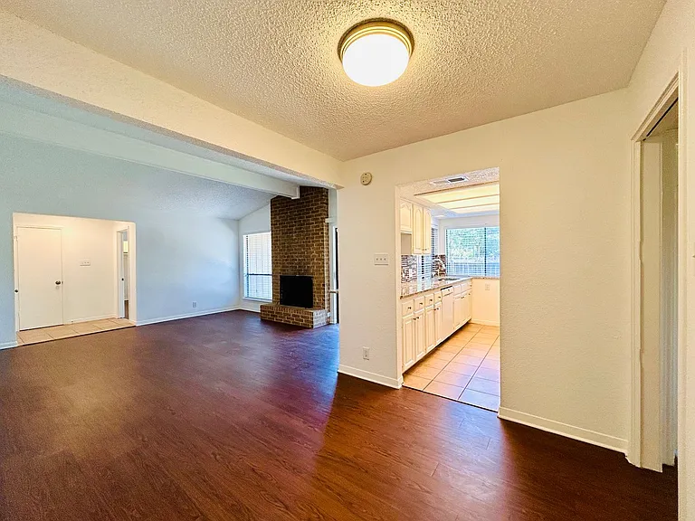 8325 Fathom Cir — Photo 6