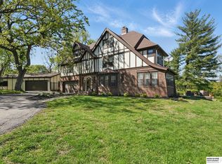 9680 N 30th St, Omaha, NE 68112