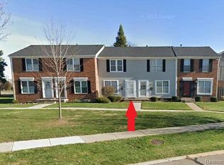 36646 Park Place Dr, Sterling Heights, MI