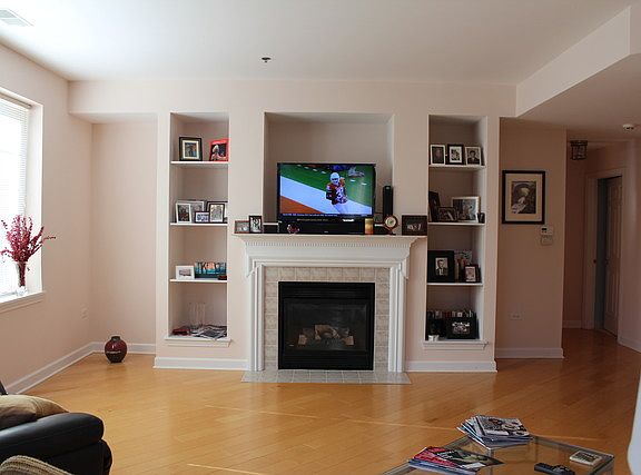 4th image of 2640 Summit Dr Unit 107