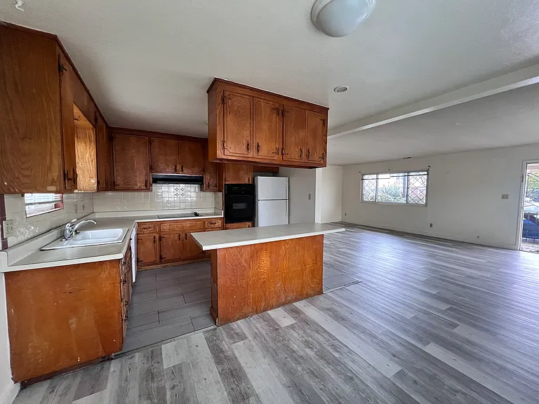 9031 Hillside St #A — Photo 12