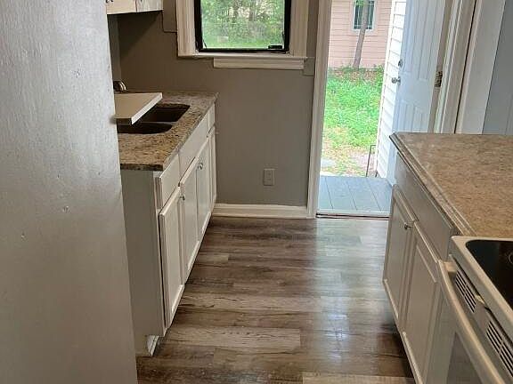 4th image of 459 W 65TH Street