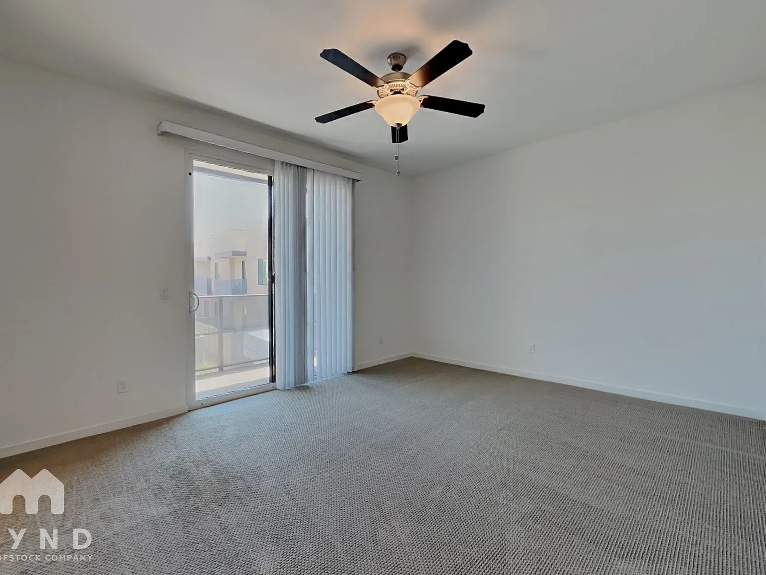 3 bed, 2.5 bath, 1839 sqft, $2,645 — Photo 4