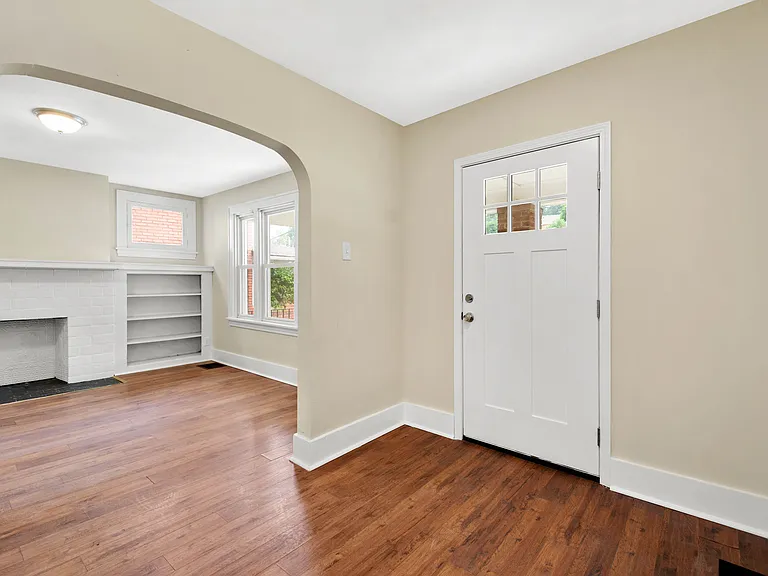 2228 S Braddock Ave — Photo 14