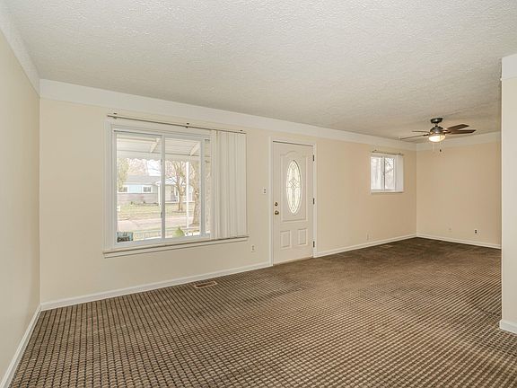 4th image of 1116 Lexington Pkwy