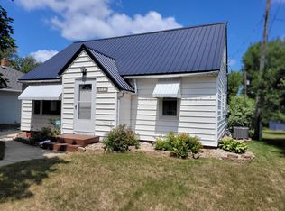 903 6th St SW, Pipestone, MN 56164