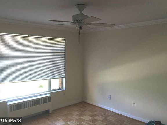 4th image of 10405 Montrose Ave #10405