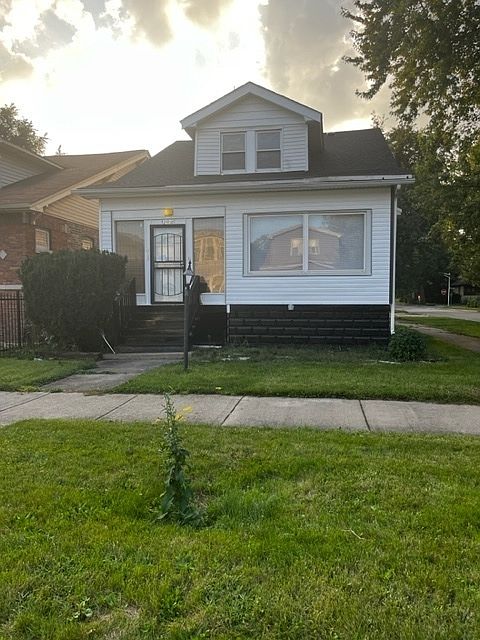 1st image of 12000 S Lasalle St