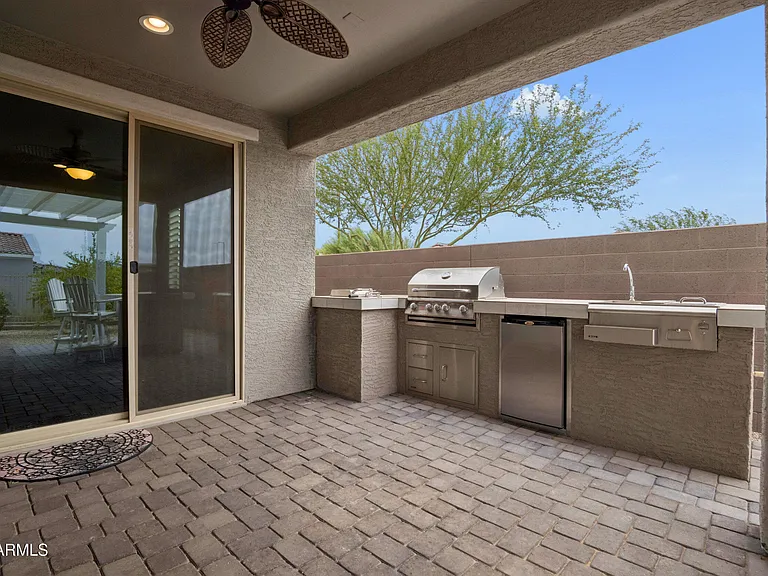 17863 W Hiddenview Dr — Photo 34