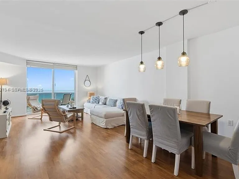 10275 Collins Avenue Cu #718 — Photo 3