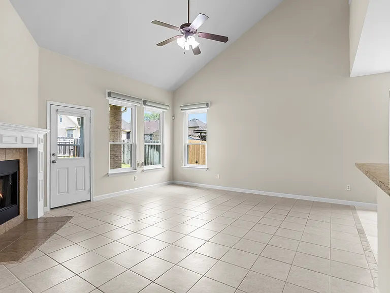 5621 Bedrock Dr — Photo 16