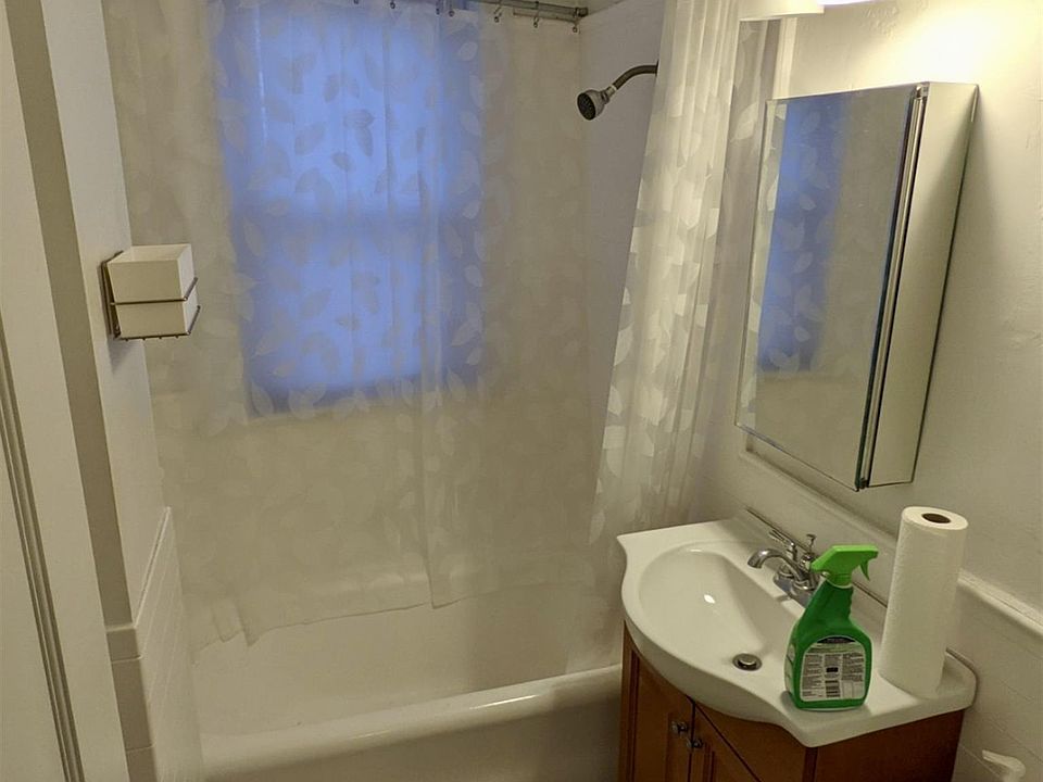 2nd image of 1558-1560 Massachusetts Ave #3