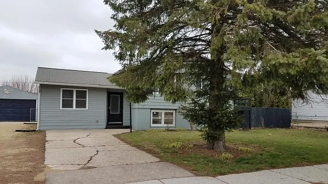 1306 Roosevelt Rd photo 1