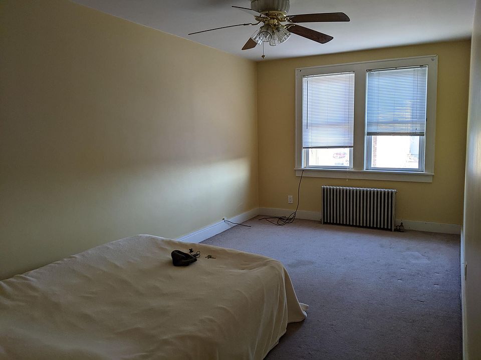 2nd image of 17 Pine St #3