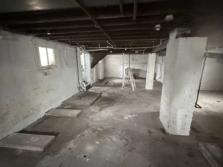 516 N Porter St #1 — Photo 13