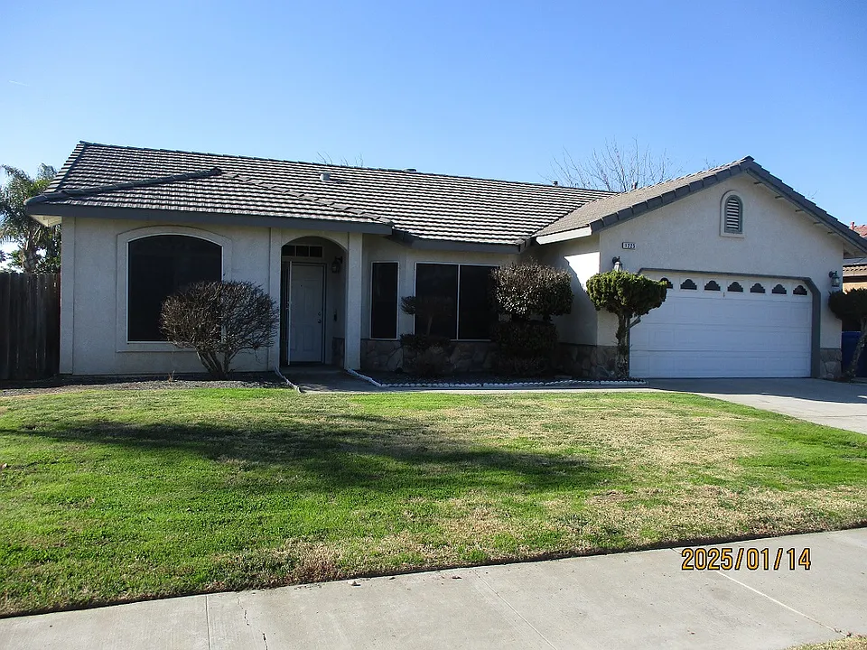 1225 E Cinnamon Dr