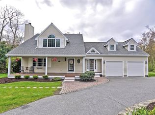 227 Bettencourt Ln, Swansea, MA 02777