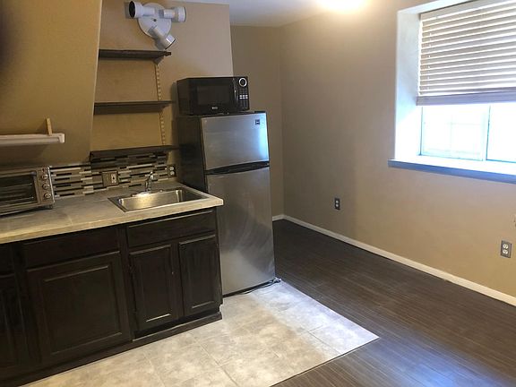 There is now a stove where the refrigerator is in the refrigerator is on the corner. I will take another photo today and upload it.