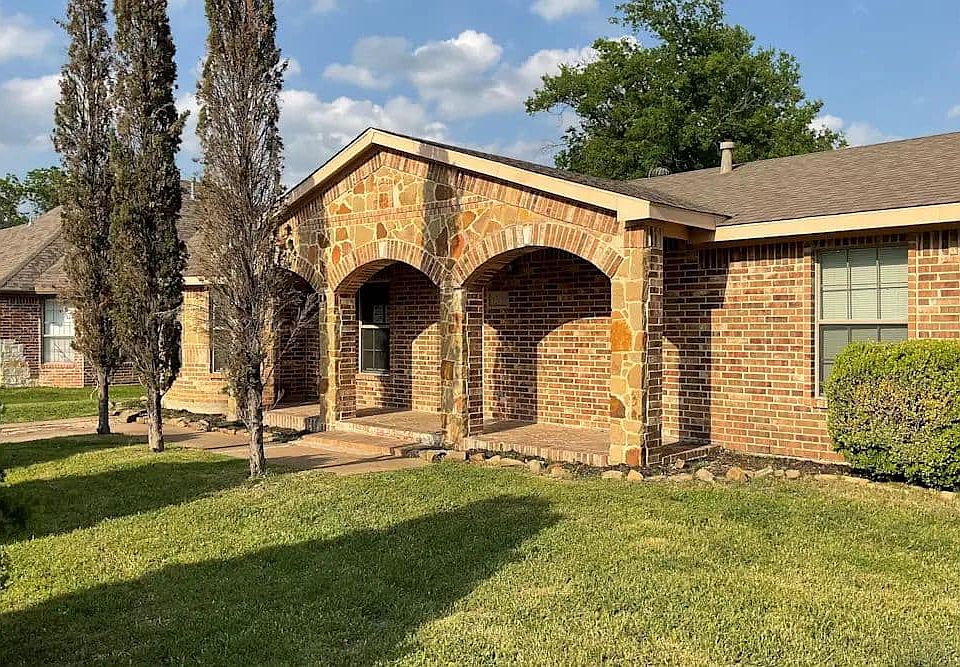 1st image of 1316 Delmar Dr #1
