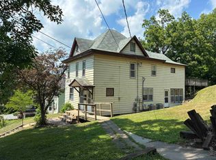 24 Mulberry St, Savanna, IL