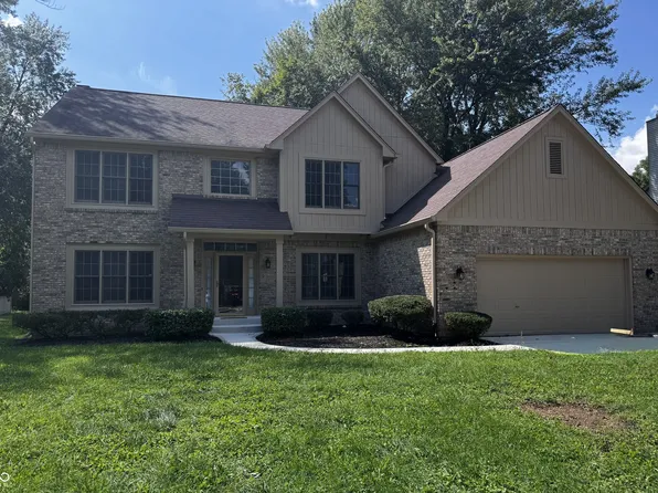 10350 Foxwood Dr W, Indianapolis, IN 46280