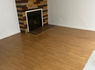 231 W Tulare Ave #B, Visalia, CA 93277