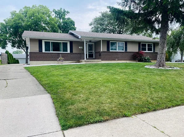 708 Edwards St, Saint Marys, OH 45885