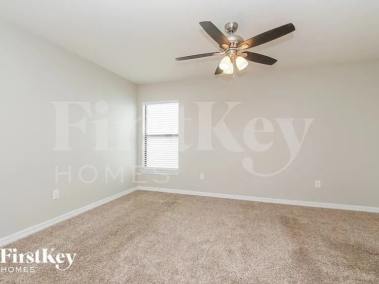 11867 Thicket Wood Dr — Photo 7