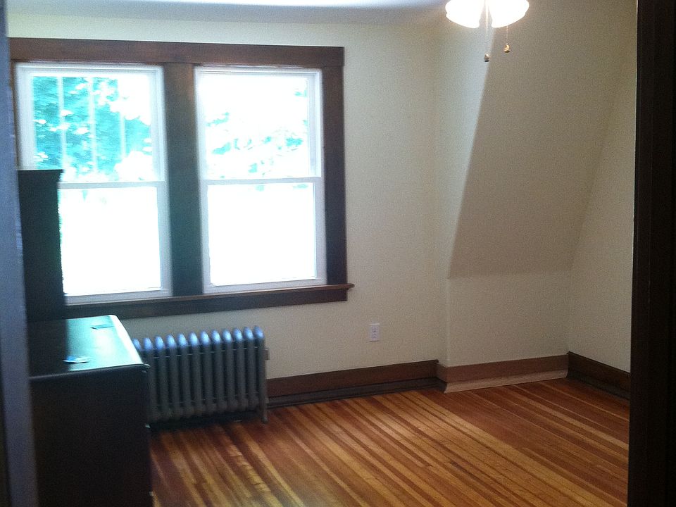 2nd image of 227 Prospect St