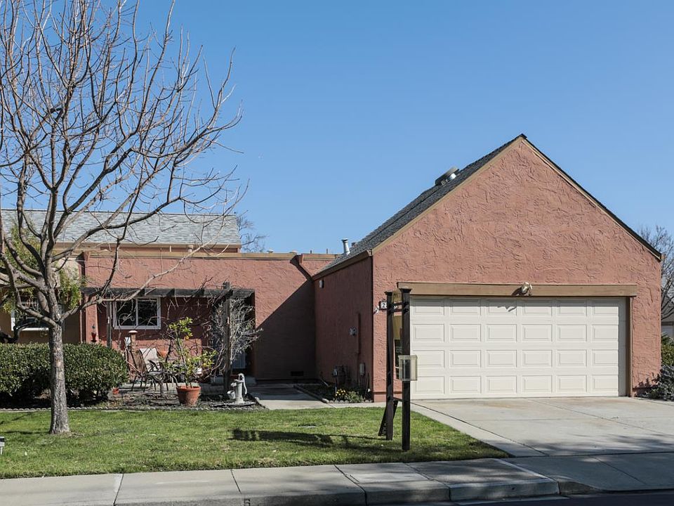 1st image of 2385 Avenida De Guadalupe