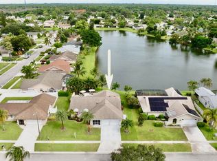 187 Parkwood Dr, Royal Palm Beach, FL 33411